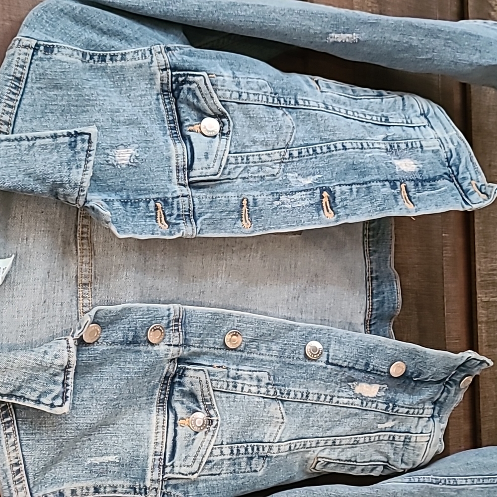 Denim jacket - Picture 2 of 5